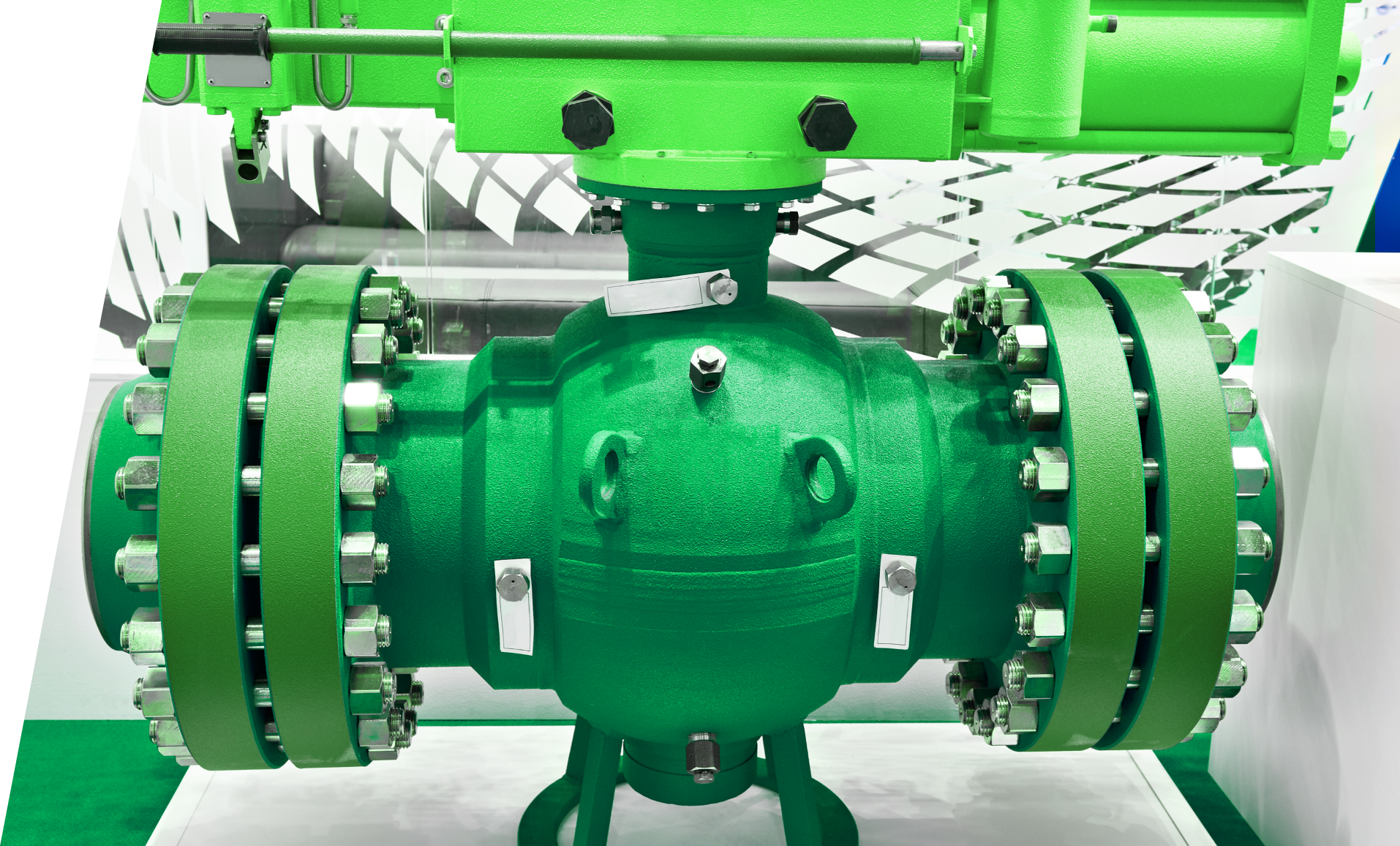 Industrial isolation valve installation in a process pipeline facility